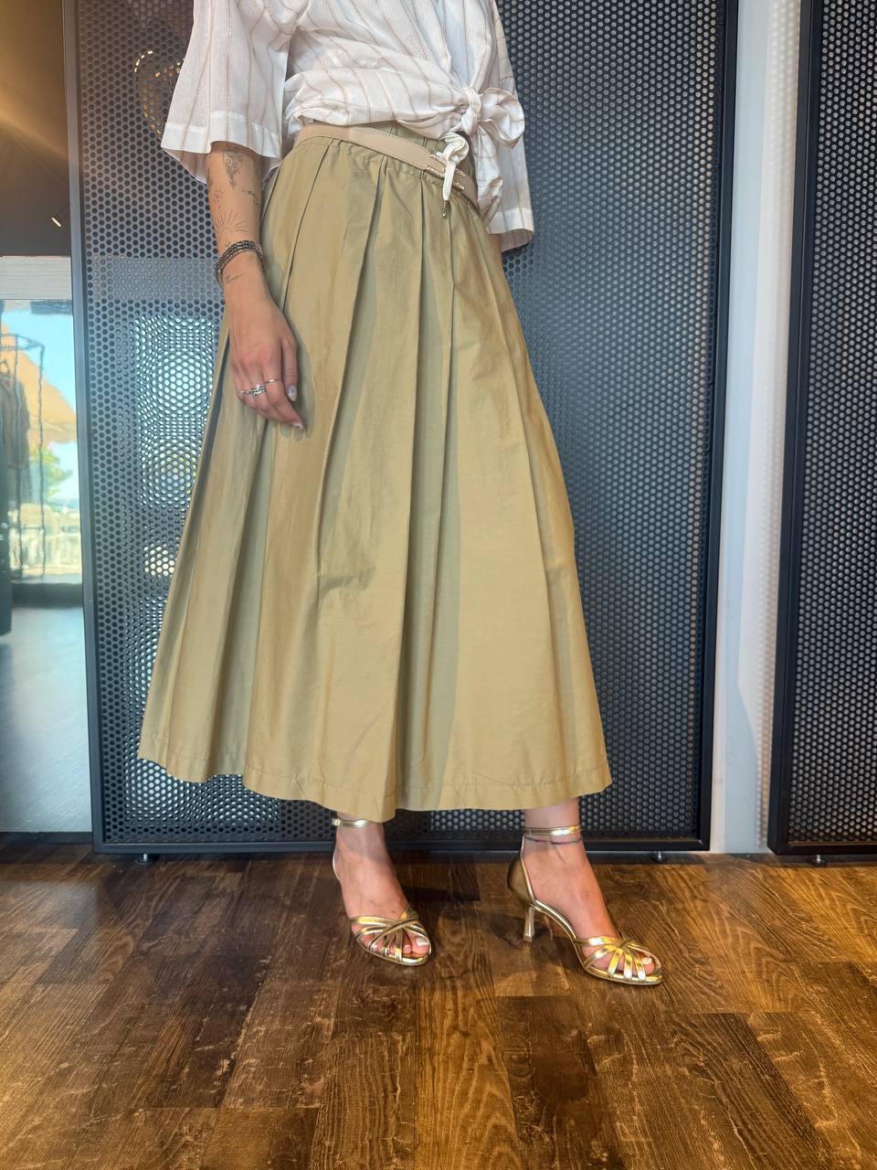 Anitiè Women's Skirt ANOV1801 Beige, Pleated