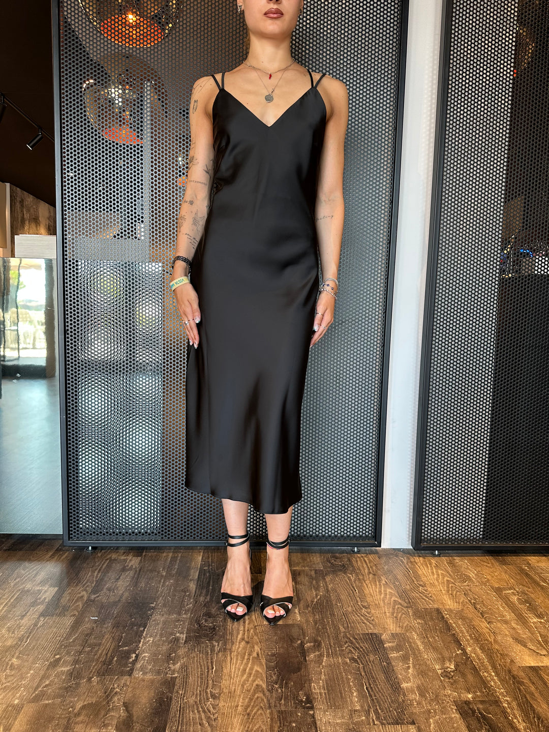 WHITE WISE Abito Donna WW30756 Nero, Raso